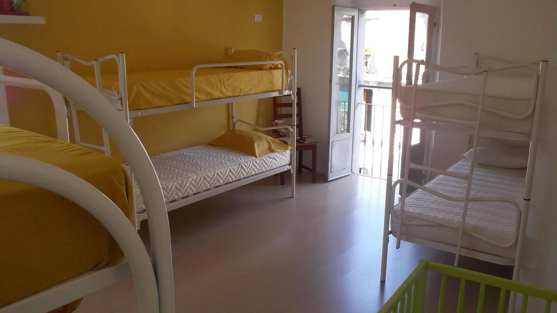 Gogol'Ostello & Caffe Letterario Milán Hostel