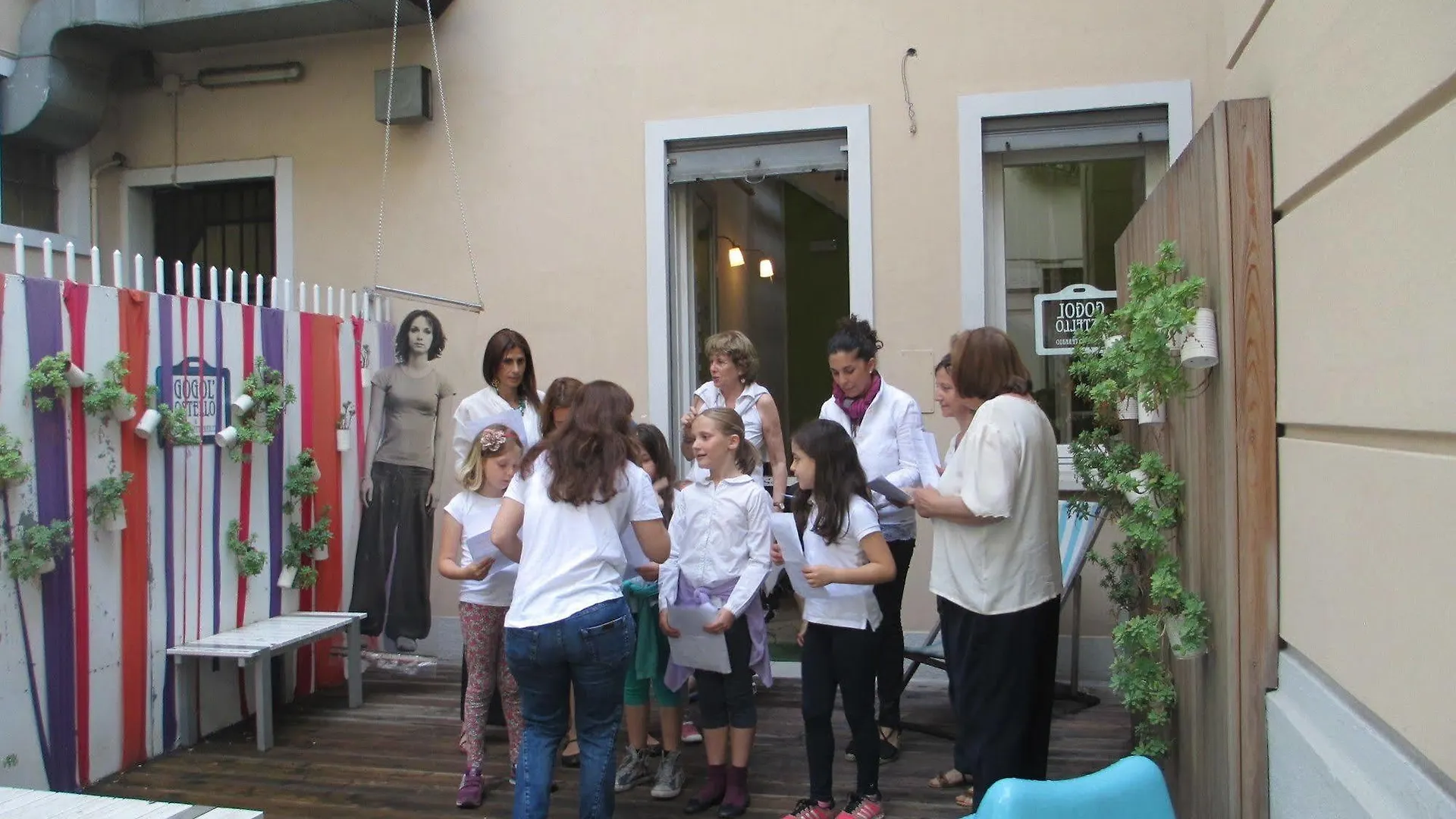 Gogol'Ostello & Caffe Letterario Milán